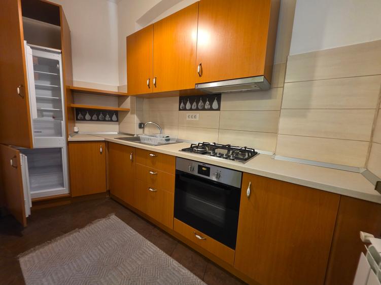 Apartament cu 4 camere în Dorobanți