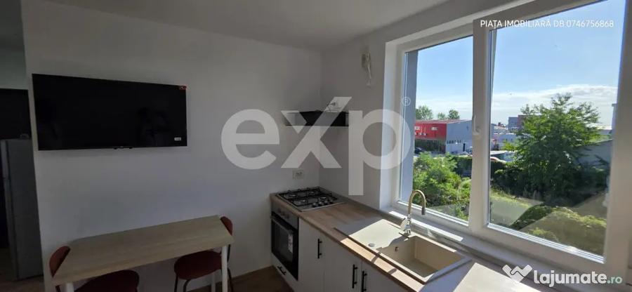 Apartament cu 2 camere semidecomandat, mobilat în Micro 12