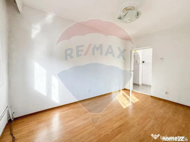 Spațiu comercial, de 573 mp, în Casa de Cultură