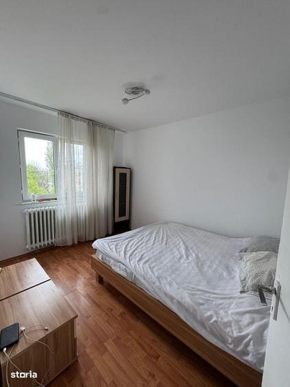 Apartament cu 2 camere semidecomandat în Baziaș