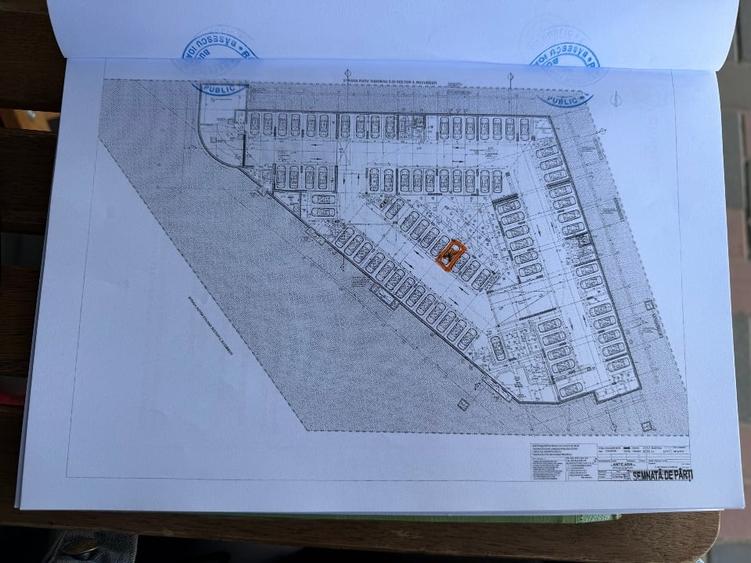 Apartament cu 3 camere decomandat în Floreasca