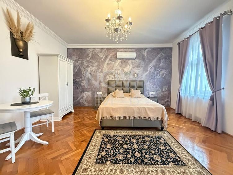 Apartament cu 3 camere semidecomandat, mobilat în Ultracentral
