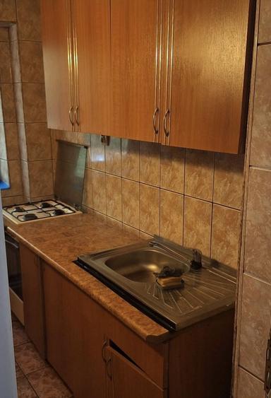 Apartament 2 camere de inchiriat Viziru III, Aleea Cocorilor, bloc E1, etaj 1 - 4