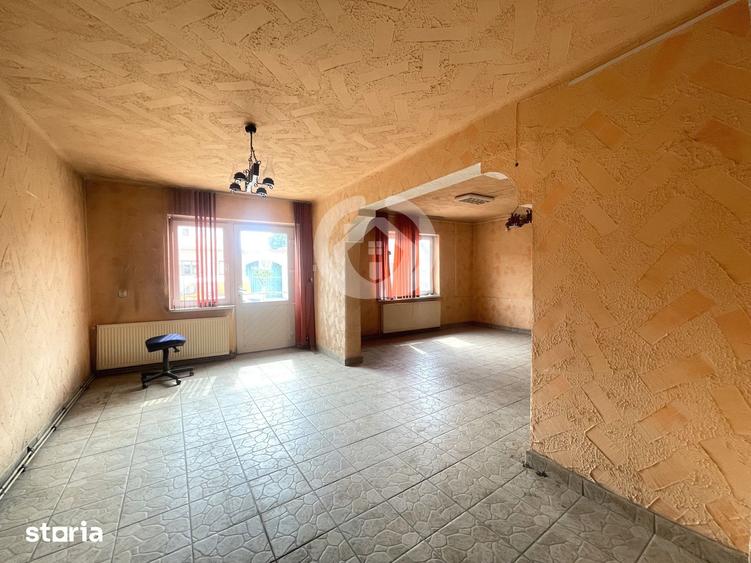 Spațiu comercial, de 70 mp, în Cristian