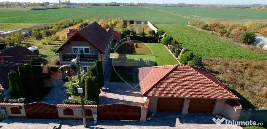 Casă cu 5 camere cu Teren 2687 Mp în Mădăras
