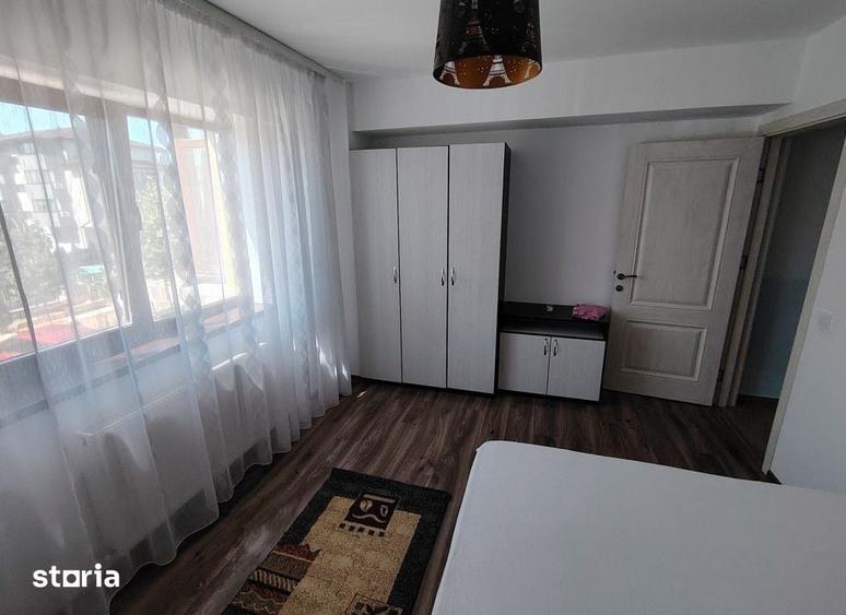 Apartament cu 3 camere decomandat în Cug