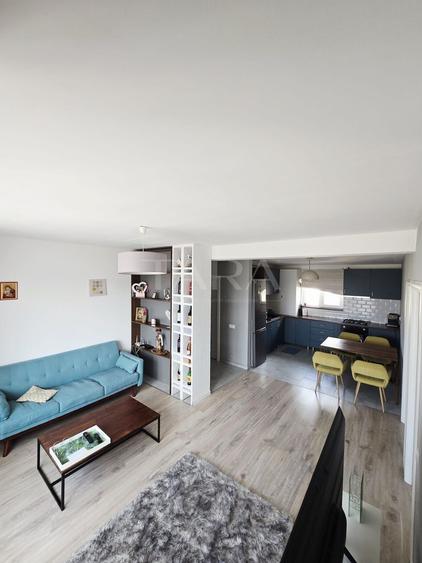 Apartament cu 3 camere decomandat, mobilat în Florești