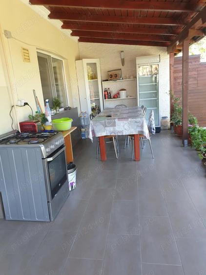 Casă cu 5 camere cu Teren 454 Mp în Giroc