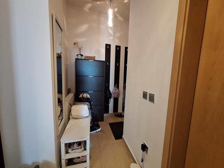 Apartament cu 2 camere decomandat, mobilat în Fratelia
