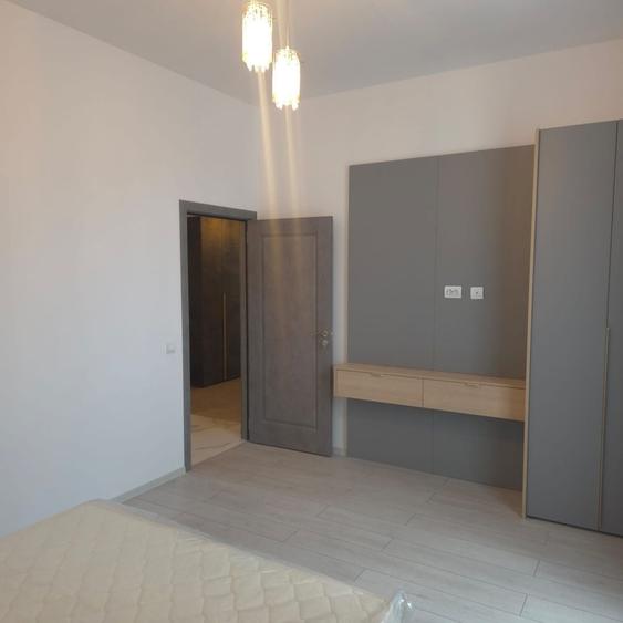 Apartament cu 3 camere decomandat în Periferie