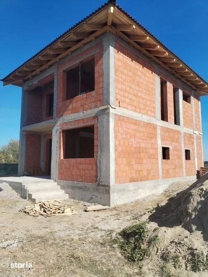 Casă cu 4 camere cu Teren 120 Mp în Calea Aradului