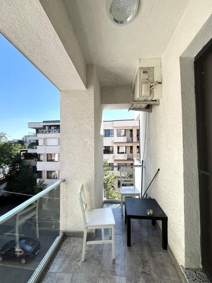 Apartament cu 3 camere semidecomandat, mobilat în Domenii