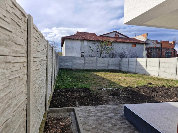 Casă cu 3 camere cu Teren 400 Mp în Becicherecu Mic