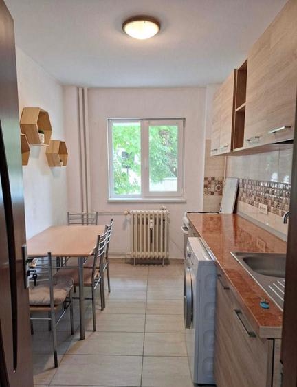 Apartament cu 2 camere decomandat în Turda