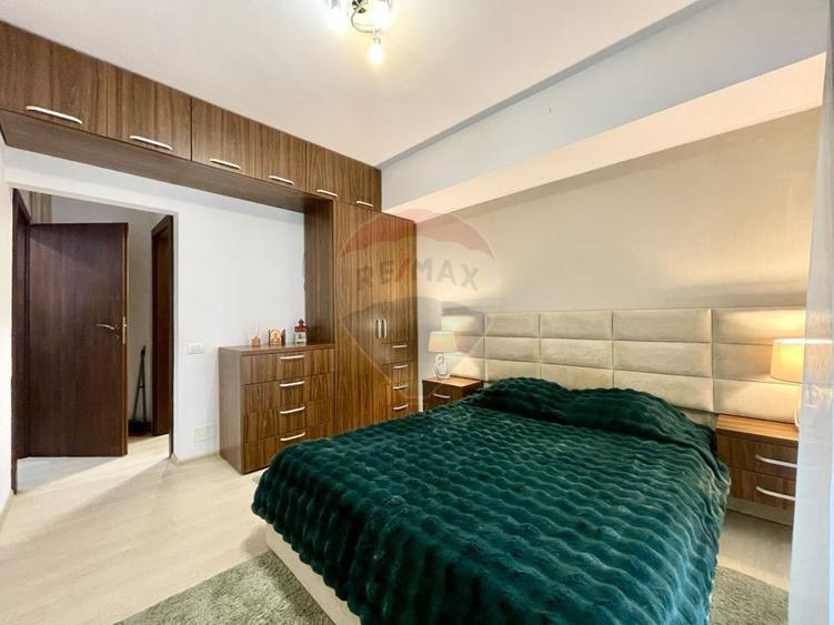 Apartament cu 3 camere de închiriat - 2
