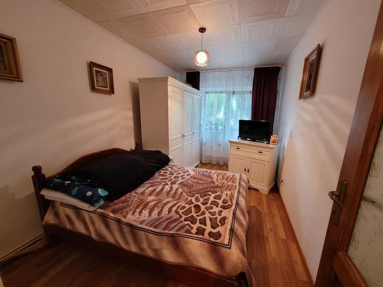 Apartament cu 3 camere decomandat în Fălticeni