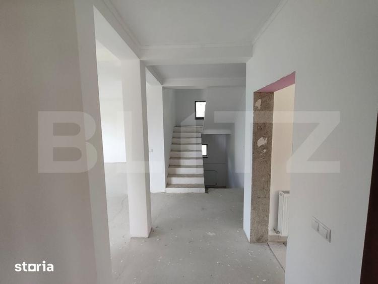 Casă cu 6 camere cu Teren 784 Mp în Central
