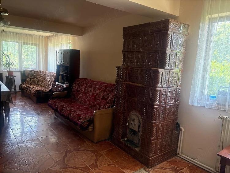 Casă cu Teren 2050 Mp în Central