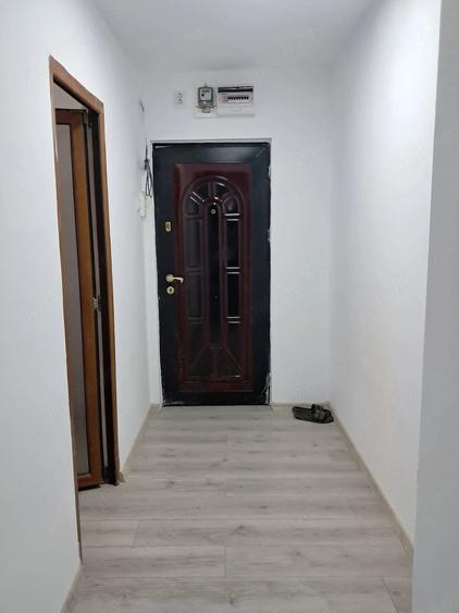 Apartament cu 2 camere semidecomandat în Obor