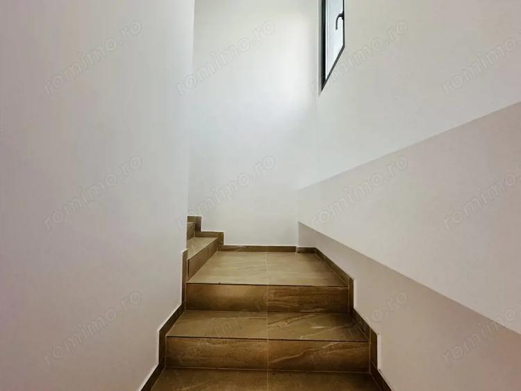 Spațiu comercial, de 386 mp, în Domnești