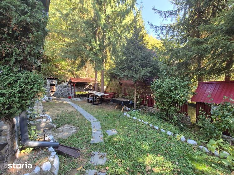 Casă cu Teren 100 Mp în Firiza