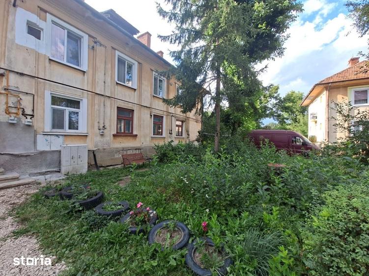Apartament cu 2 camere decomandat în Tractorul