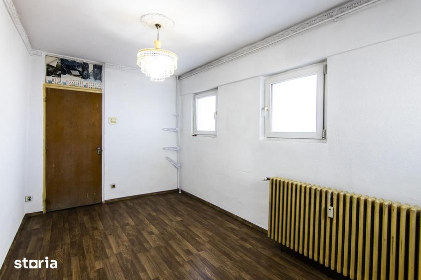 Apartament cu 3 camere decomandat în Dristor