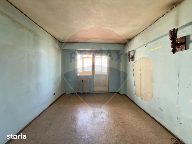 Apartament cu 2 camere decomandat în Faleză