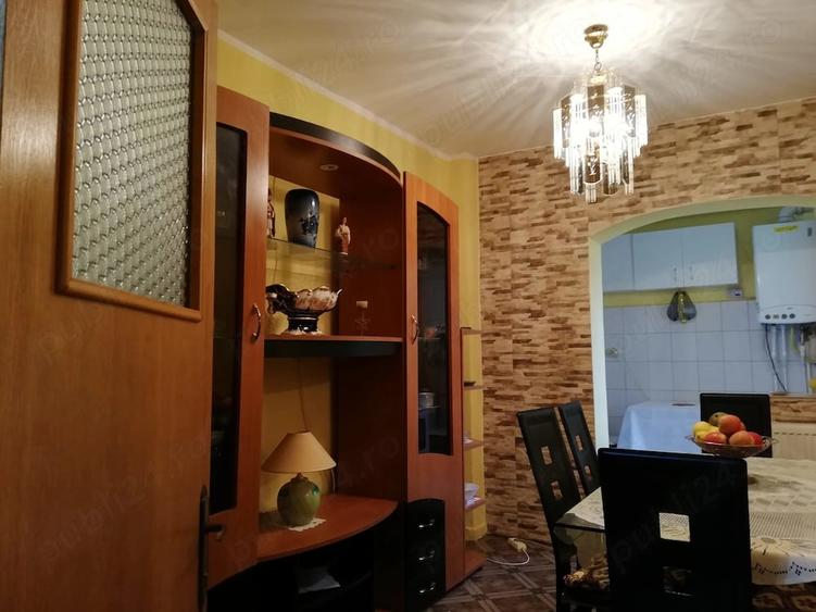 Apartament cu 3 camere decomandat în Ultracentral