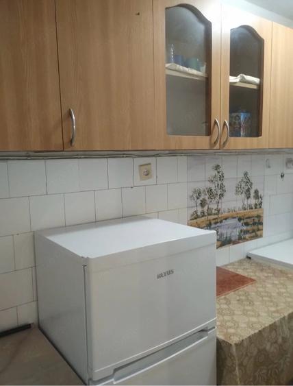 Apartament cu 2 camere decomandat în Medicină