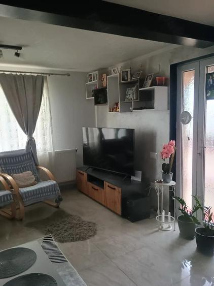 Casă cu Teren 387 Mp în Central