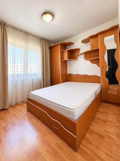 Apartament cu 2 camere decomandat în Păcii