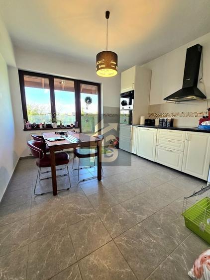 Duplex cu 3 camere cu Canalizare în Balotești
