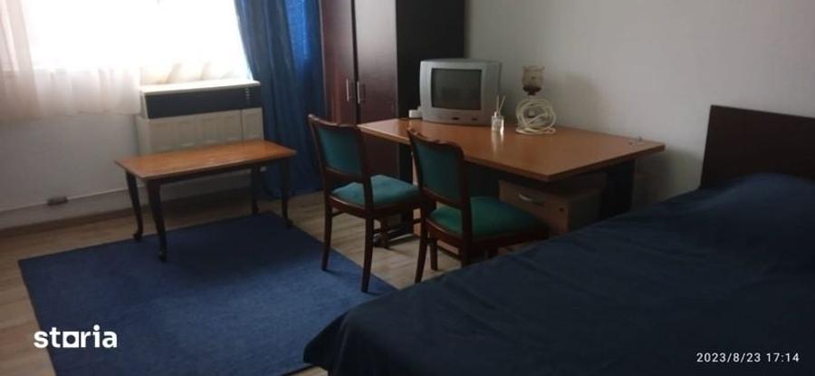 Garsonieră decomandată în Obor