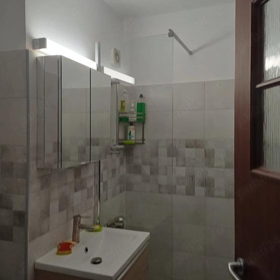 Apartament cu 2 camere semidecomandat în Ceair