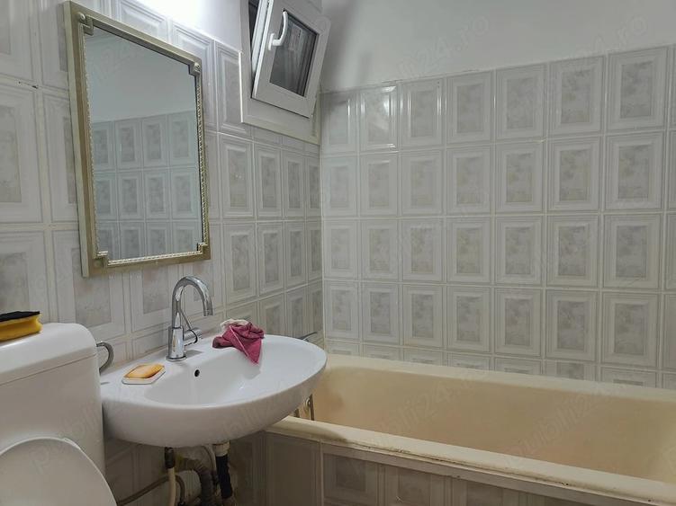 Apartament cu 2 camere decomandat în Giurgiului