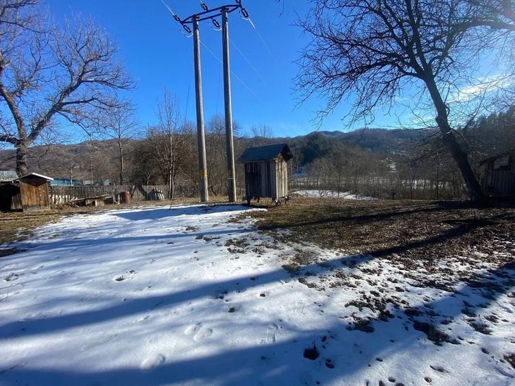 Casă cu 4 camere în Prahuda