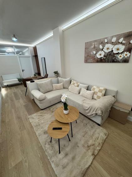 Apartament 2 camere, proaspat renovat, mobilat si utilat - 1