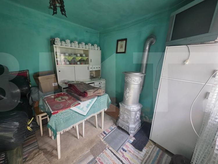 Casă individuală cu 2 camere cu Teren 982 Mp în Bixad