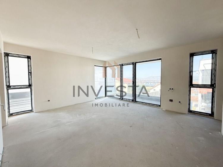Duplex cu 4 camere cu Canalizare în Andrei Mureșanu