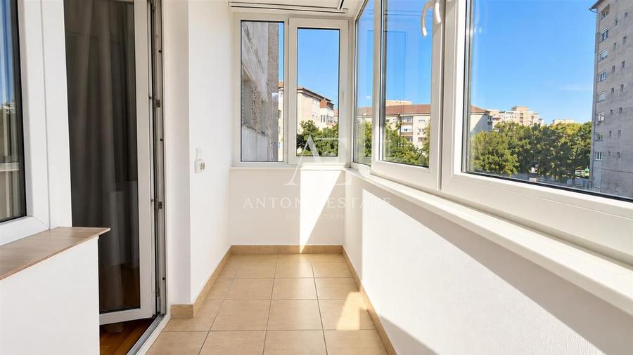 Apartament cu 2 camere decomandat, mobilat în Decebal