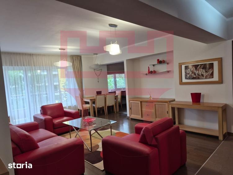 Apartament cu 3 camere în Plopilor