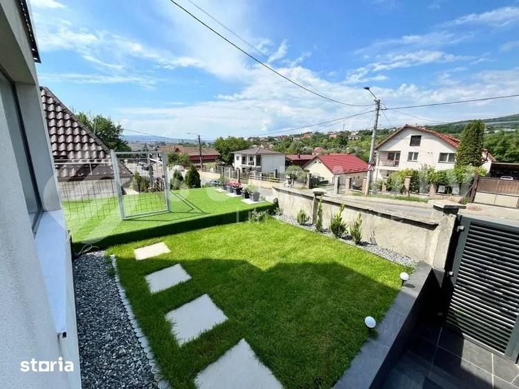 Casă cu 5 camere cu Teren 230 Mp în Iris