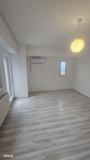 Apartament cu 2 camere decomandat în Calea București