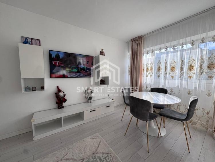 Apartament cu 3 camere decomandat, mobilat în Colentina