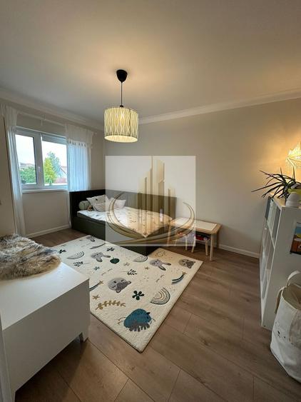 Duplex cu 4 camere cu Canalizare în Dumbrăvița