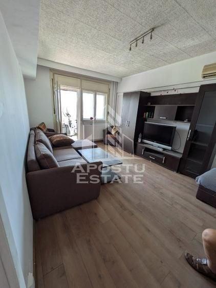 Apartament cu 2 camere decomandat, mobilat în Central