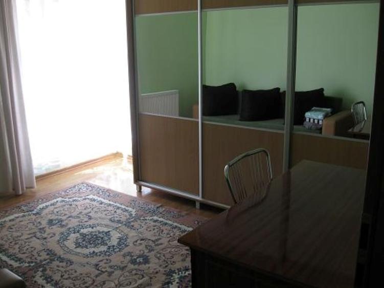 Apartament cu 3 camere semidecomandat în Mănăștur