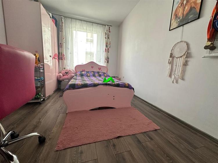 Apartament cu 3 camere decomandat în Hipodrom 3