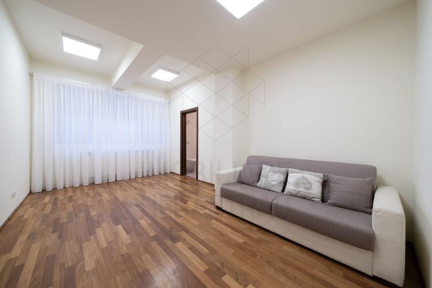Apartament cu 3 camere decomandat în Șoseaua Nordului